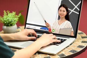 自宅で英語学習！LIBERTYオンライン講座の特徴やメリットは？